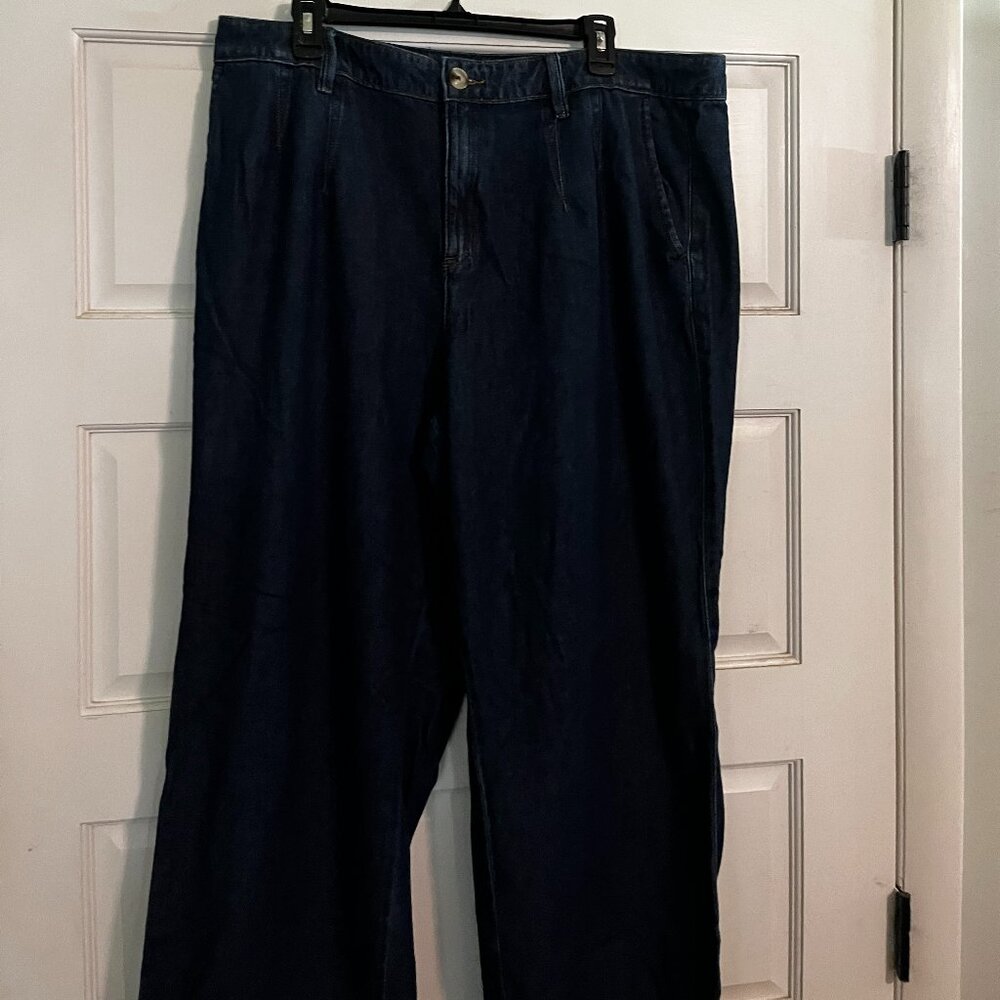 Wide Leg Cargo Jeans